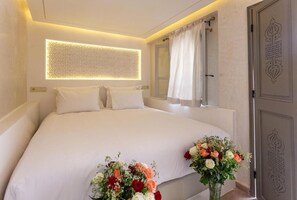 Caixa forta a l'habitació, planxa i posts de planxar i wifi gratuïta 