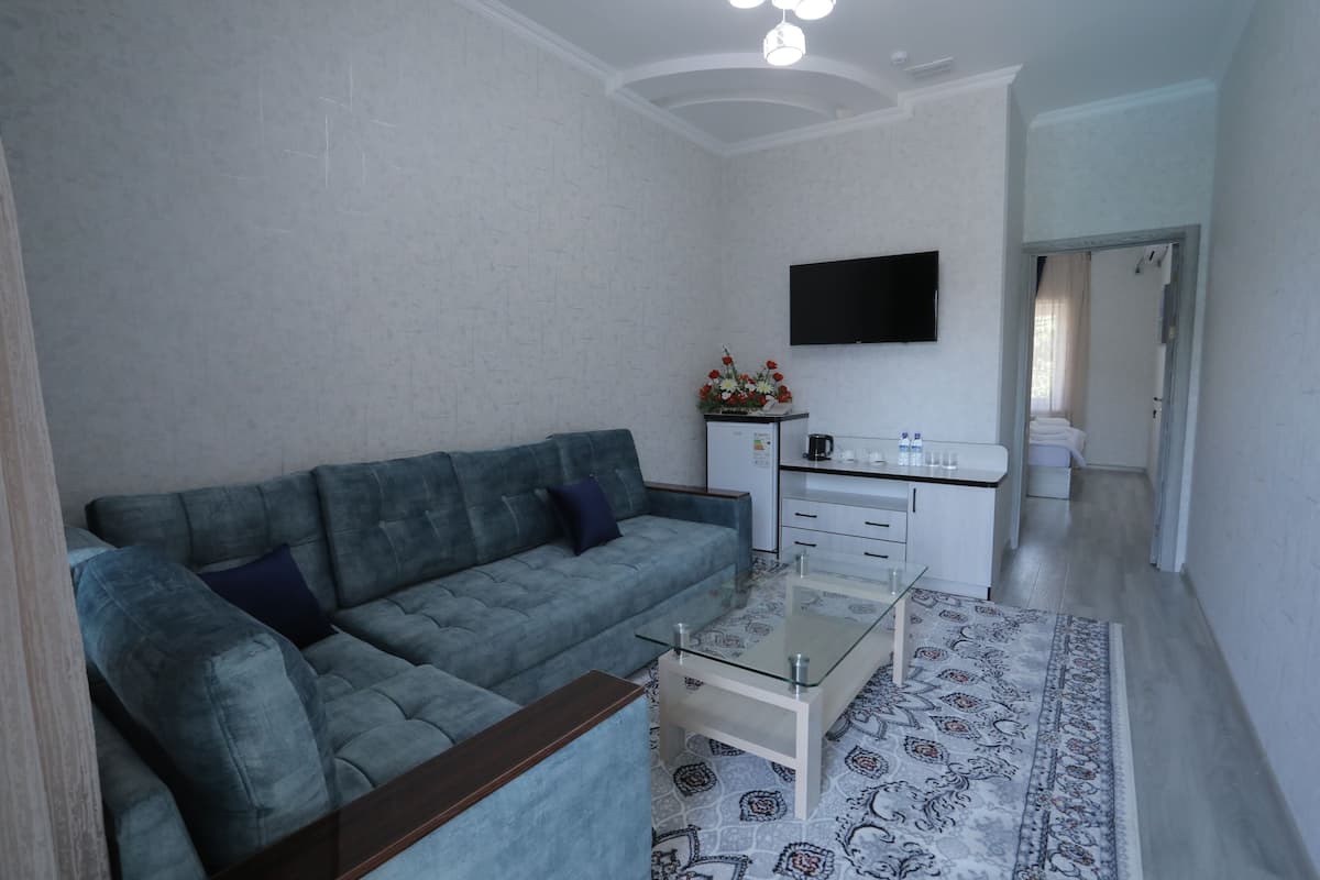 Chambre Deluxe Double ou avec lits jumeaux, vue piscine | 1 chambre, décoration personnalisée, ameublement personnalisé
