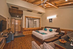 Soundproofing, free WiFi, bed sheets - Goroomgo BD Resort Manali (Manali)