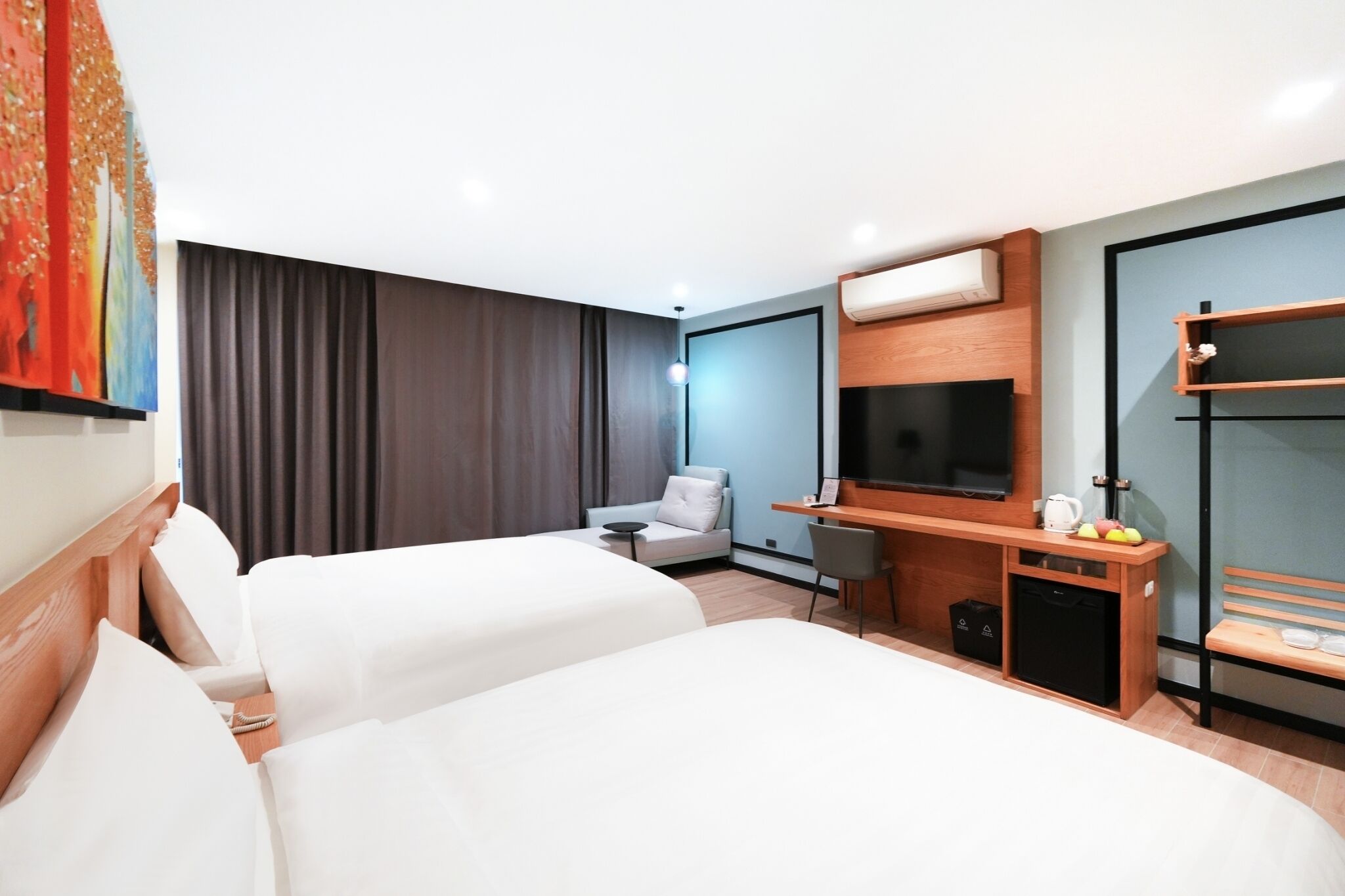 Deluxe Quadruple Room, 1 Bedroom | Individually decorated, individually furnished, free WiFi