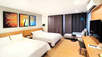 Deluxe Quadruple Room | Individually decorated, free WiFi