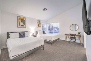 5 bedrooms, travel cot, WiFi, bed sheets