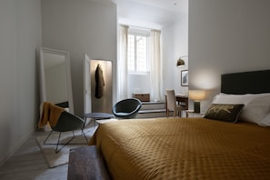 Apartment, Patio | 3 bedrooms, blackout curtains, iron/ironing board, free WiFi - Vintage Romance Patio Apt by Oteego (Florence)