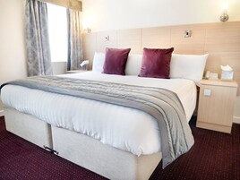 Classic Double Room | Desk, free WiFi, bed sheets