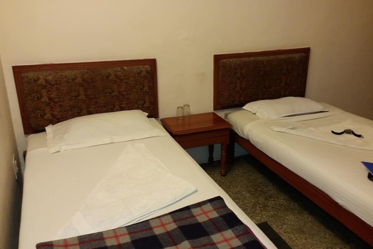 Free WiFi, bed sheets