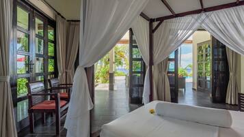 Deluxe Villa, 3 Bedrooms, Beachfront | 3 bedrooms