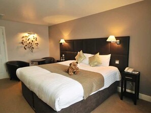 Chambre Double Standard | Literie de qualité supérieure, décoration personnalisée