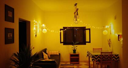 Modern Comfort - 2BR Steps from Beach & Cafés