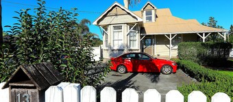 Nice 5 bedrooms villa BNB at Whangarei Town center. Next to supermarket/ schools