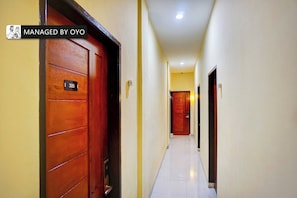 Interior detail - Hotel O Helvetia Near Plaza Millenium Formerly Sunny Inn (Medan)