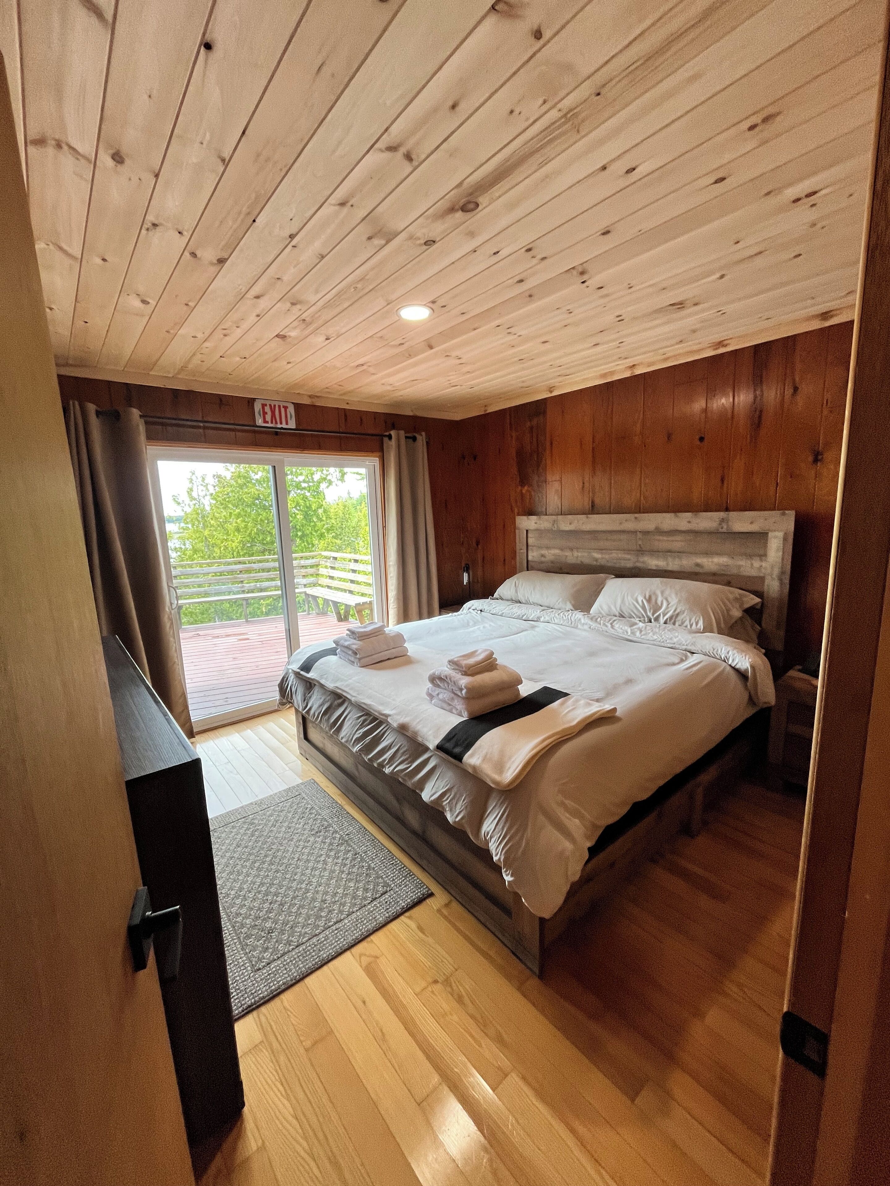 3 chambres, lit parapluie, Wi-Fi gratuit, draps fournis