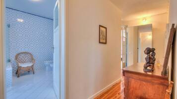 Villa Familiale, plusieurs chambres, 2 salles de bains (Elegant Historic Villa,Garden,few min) | Intérieur