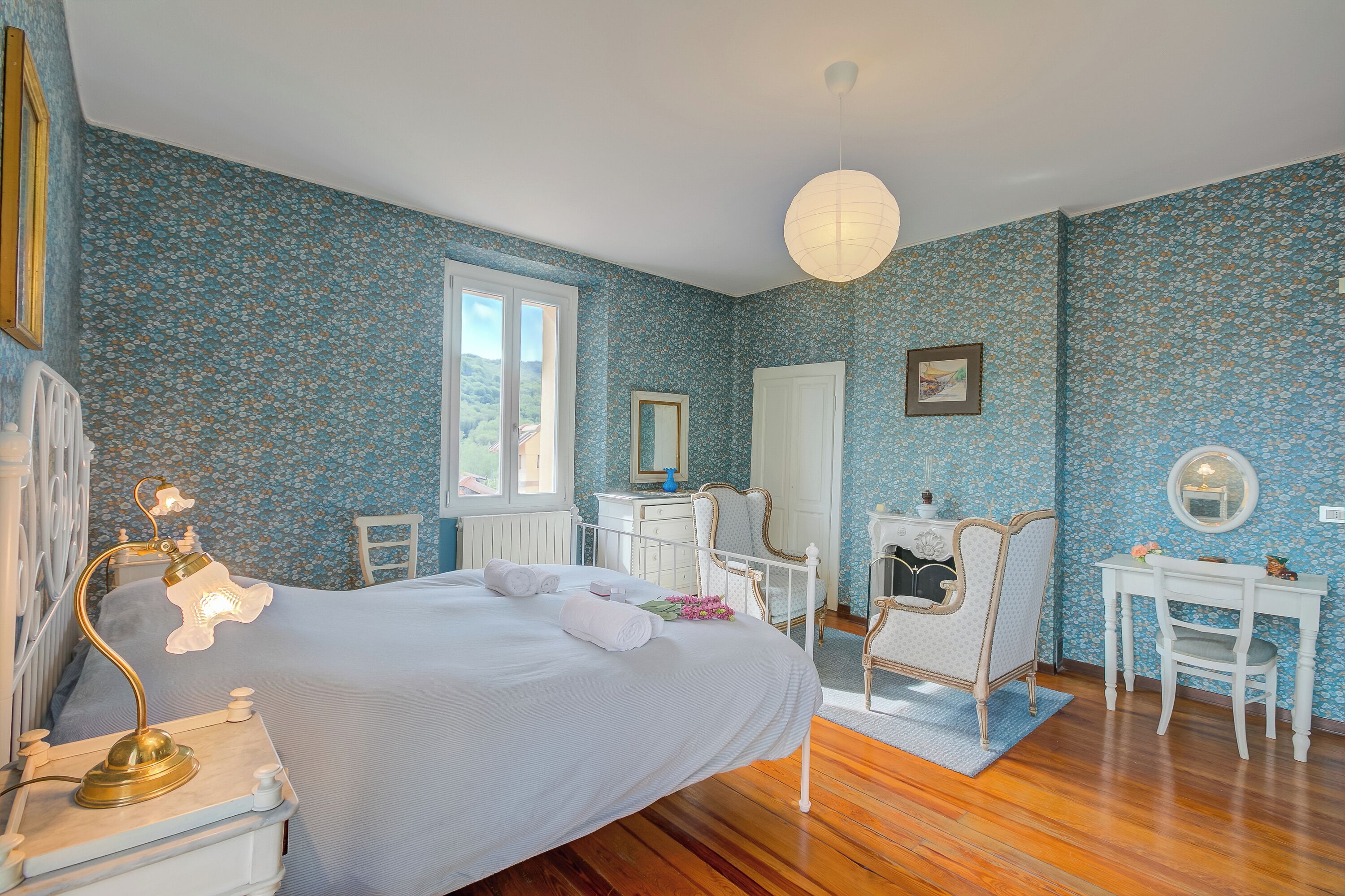 Villa Familiale, plusieurs chambres, 2 salles de bains (Elegant Historic Villa,Garden,few min) | 4 chambres, espace de travail pour ordinateur portable
