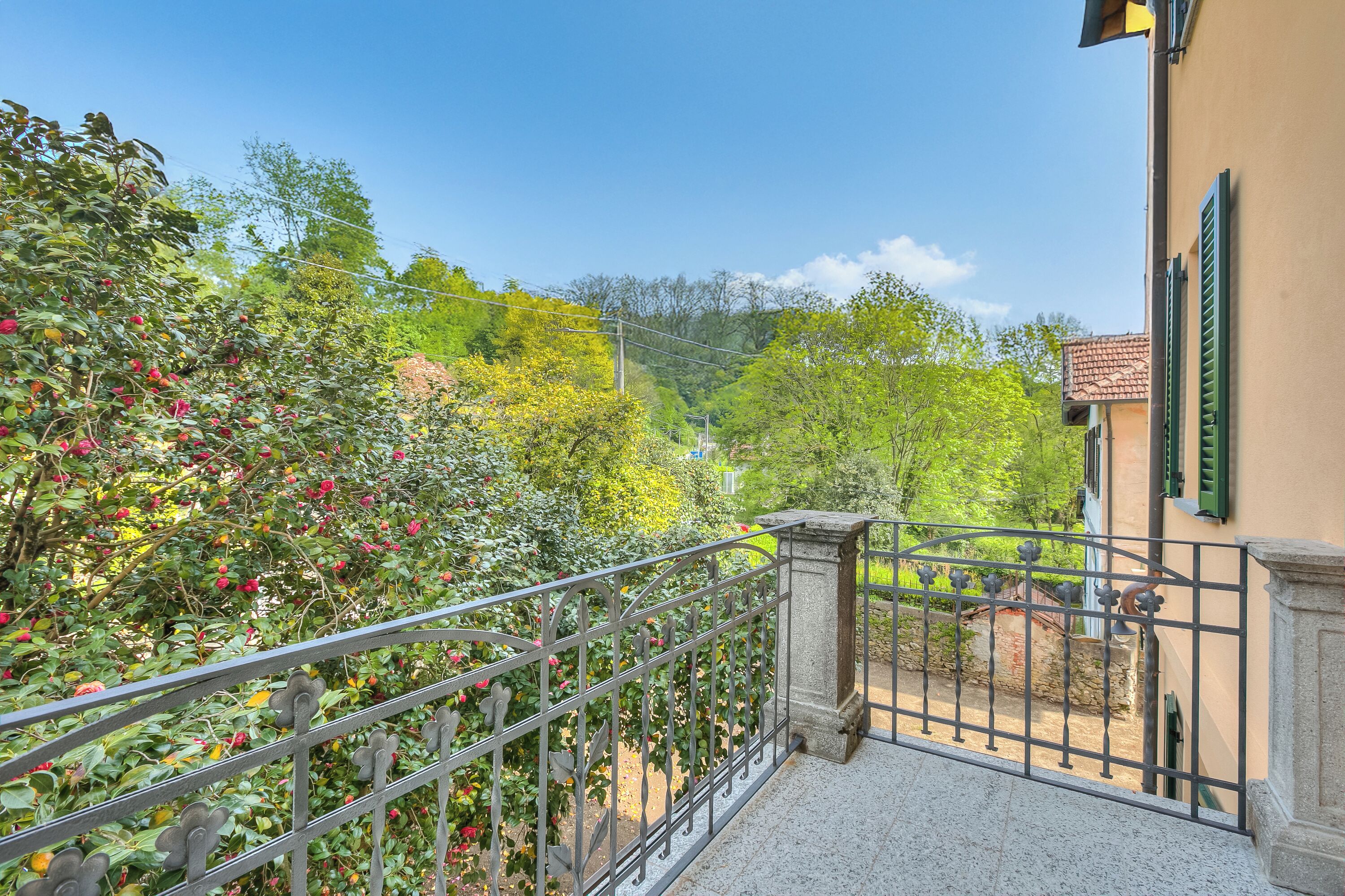 Villa Familiale, plusieurs chambres, 2 salles de bains (Elegant Historic Villa,Garden,few min) | Balcon