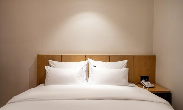 Double Room | Free WiFi, bed sheets
