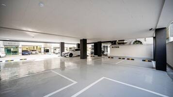Free self parking