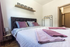 1 bedroom, iron/ironing board, WiFi, bed sheets