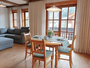 Dining - Apartment WASSERFALL TOP 1 near therme and lift (Bach)
