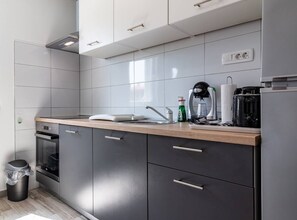 House (Six Bedroom Holiday Home) | Private kitchen | Fridge - Holiday Home Sunny Side (Kastela)