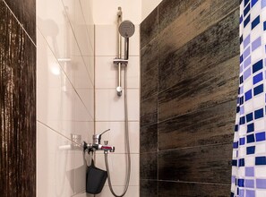 Maison (Six Bedroom Holiday Home) | Salle de bain