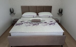 Villa (Villa Ava) | 5 habitaciones y wifi gratis 