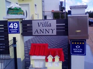 Villa (Villa Ava) | Property entrance
