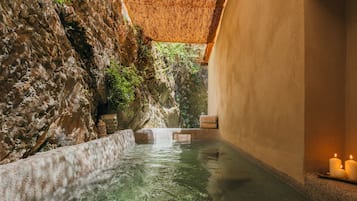 Sauna, Whirlpool, Dampfbad, Körperbehandlungen, Schlammbad