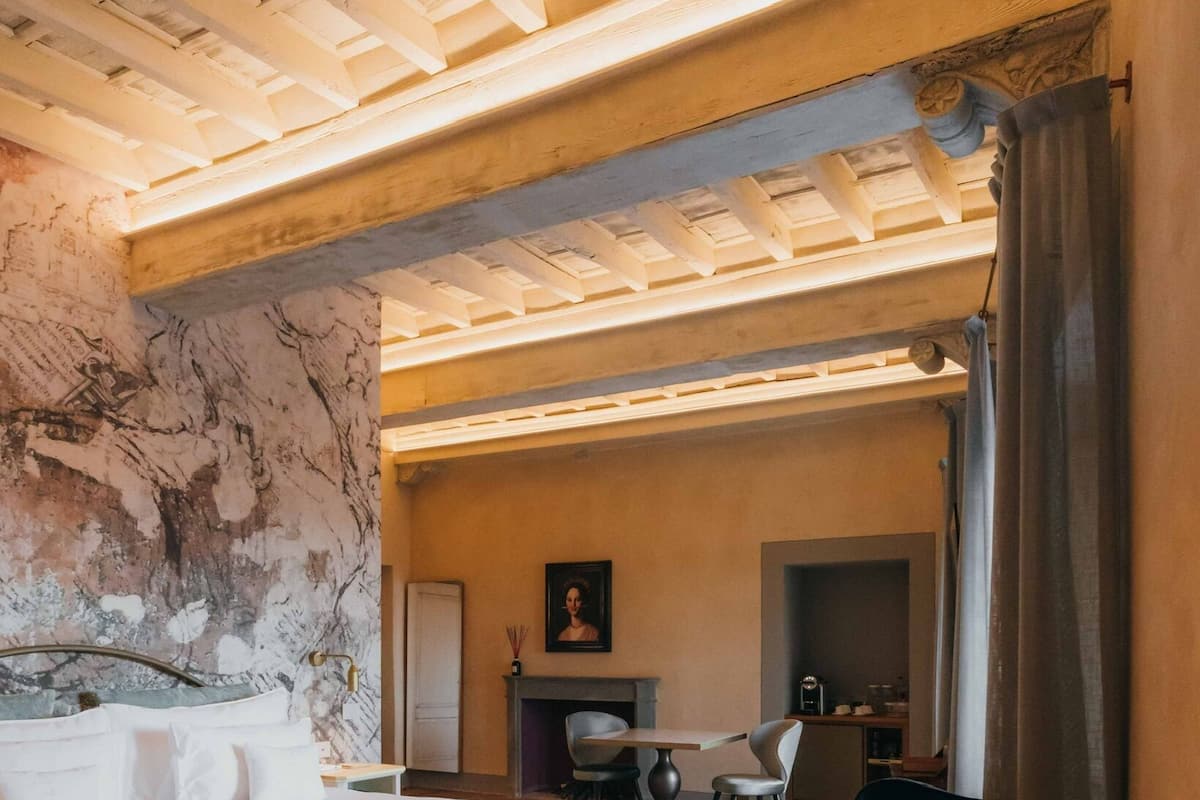 1 habitación, ropa de cama de alta calidad, cubrecamas y minibar