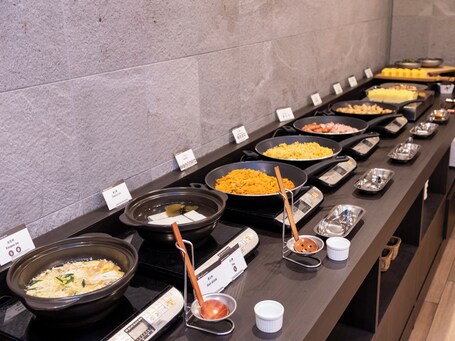 APA Hotel Kyoto Gojo Omiya - Image 43