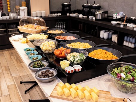 APA Hotel Kyoto Gojo Omiya - Image 34