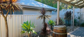 Guichen Villa 3 - Wi-Fi, Pets welcome outside