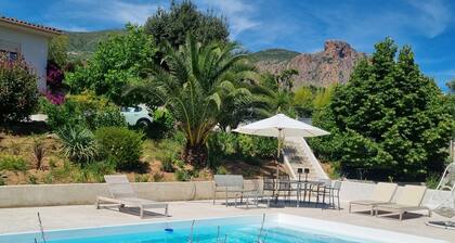 Villa à la Campagne Proche de la mer et D'ajaccio