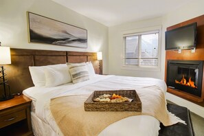 2 bedrooms, iron/ironing board, travel cot, WiFi
