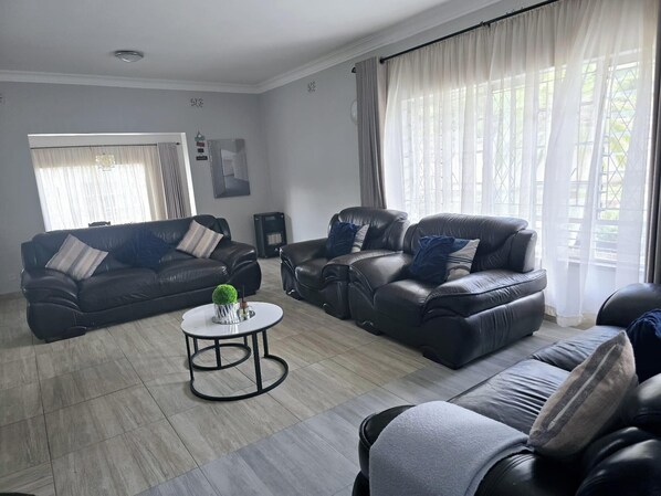 Living area - Casamaya Avondale, Harare. Newly Renovated (Harare)