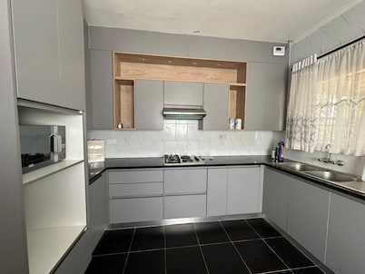 Casamaya Avondale, Harare - Sleeps 6 With Parking