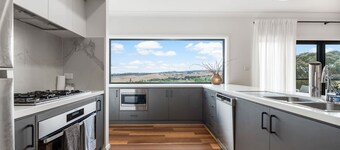 Wonderful Windera - Amazing 5 Bedroom Family Home