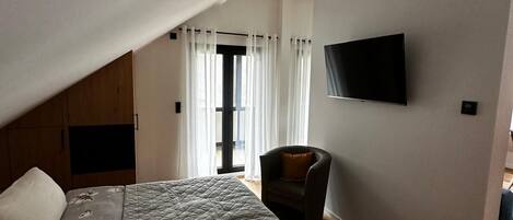 1 dormitorio, cuna de viaje, wifi y ropa de cama