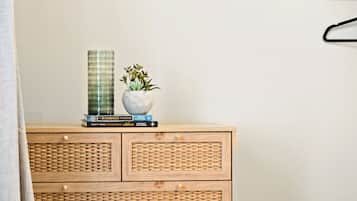 1 bedroom, iron/ironing board, free WiFi, bed sheets