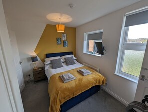 WiFi, bed sheets