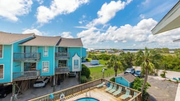 Signature Condo, 2 Bedrooms, Balcony, Pool View | Balcony view