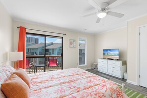 Signature Condo, 2 Bedrooms, Balcony, Pool View | Individually decorated, individually furnished, iron/ironing board - The Sands Condos (Gulf Shores)