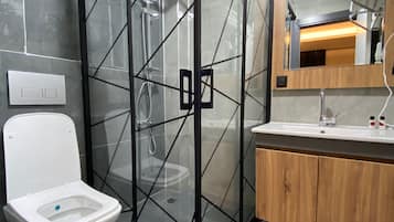 Chambre Triple Standard, non-fumeur | Salle de bain