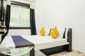 Free WiFi, bed sheets - Goroomgo Hotel SONI Madhya Pradesh (Betul)