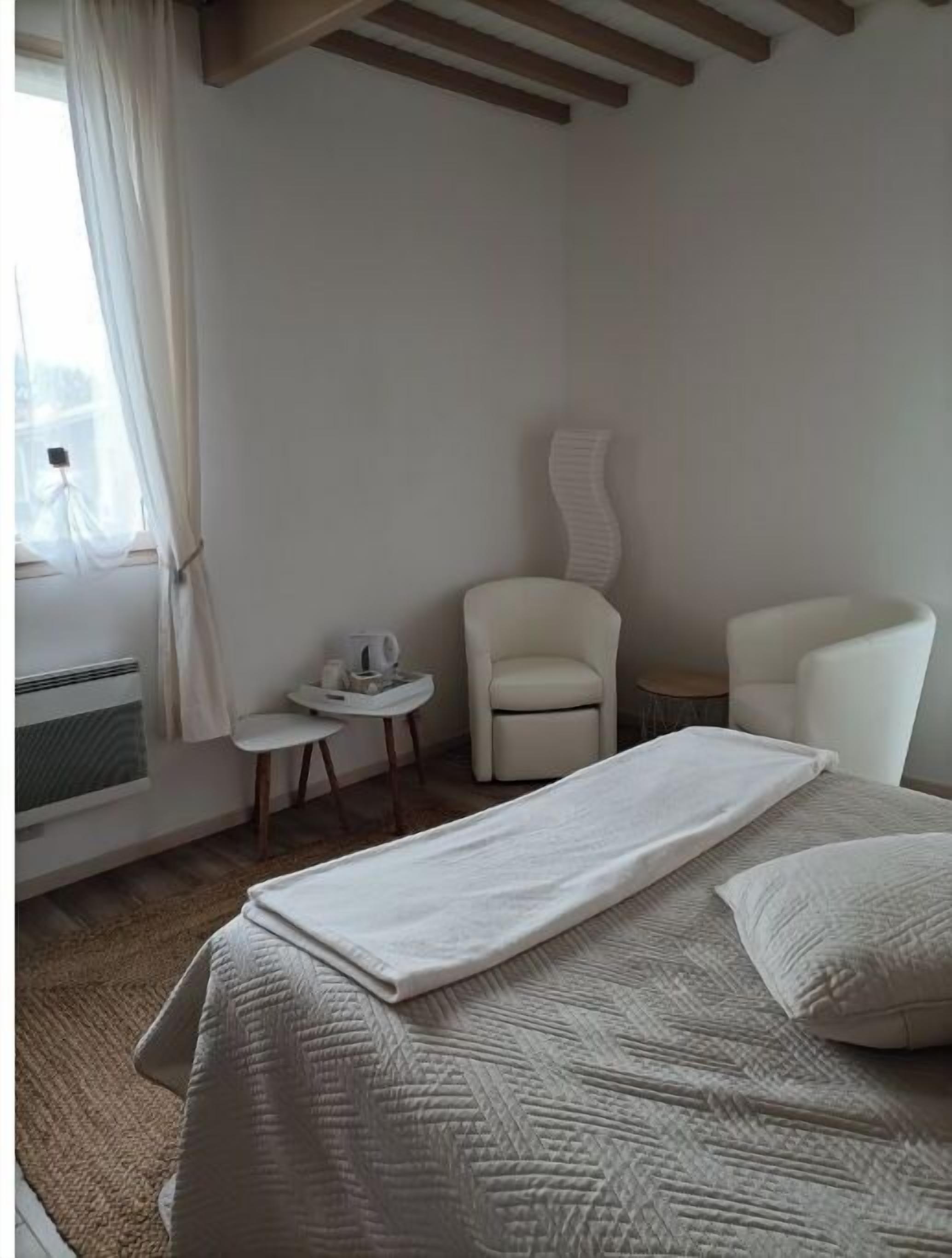 1 chambre, draps fournis