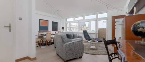 Télévision, espaces bureaux