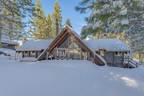 Exterior - Tahoe Donner Oasis - On the Golf Course! (Truckee)