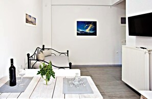 Suite, Garden Area | Living area | Flat-screen TV - Mini Suites 2 (Chania)