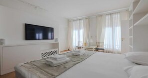 3 عدّة غرف نوم ومكتب ومكواة/لوح كي وواي فاي مجانًا