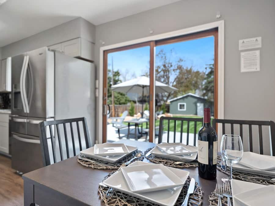 House, Multiple Beds, Hot Tub, Garden View (320 N. Meldrum) | Dining