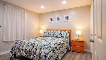 1 bedroom, iron/ironing board, free WiFi